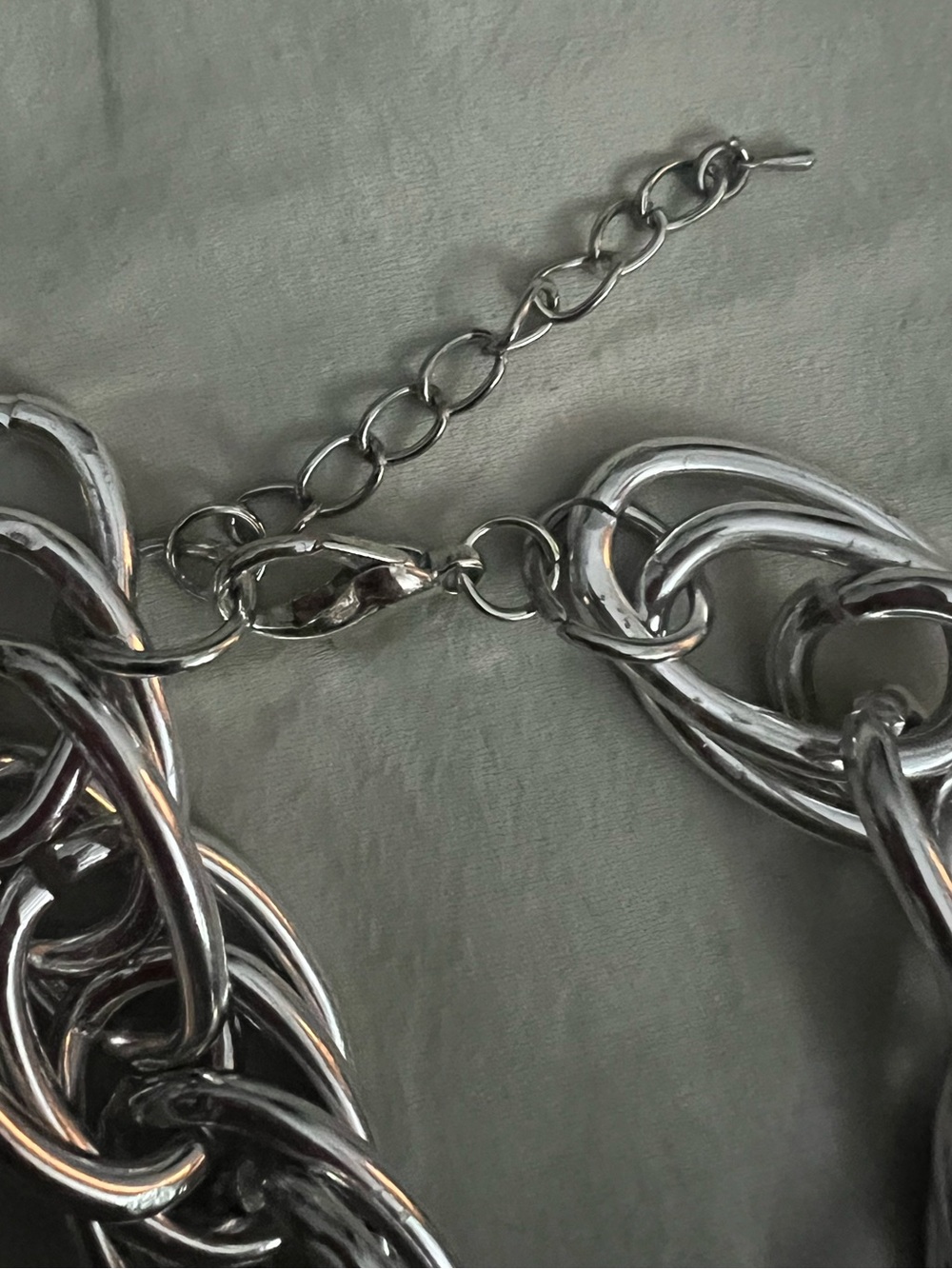 Silver Chunky Chain Necklace - Women's Jewelry - Picture 2 of 2